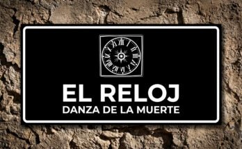 Icono de una esfera de reloj antiguo sin agujas sobre fondo de piedra, representando al personaje del Reloj en Verges.