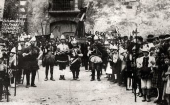 Fotografía histórica de la Procesión de Verges en 1922, utilizada como imagen de contexto.
