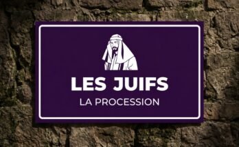 Personnage blanc en tunique sur un panneau violet «Les Juifs · La Procession».