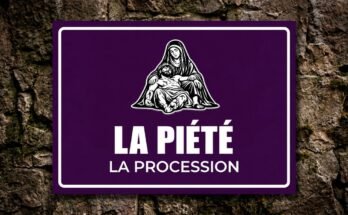 Marie soutenant le corps de Jésus sur un panneau violet «La Piété · La Procession».
