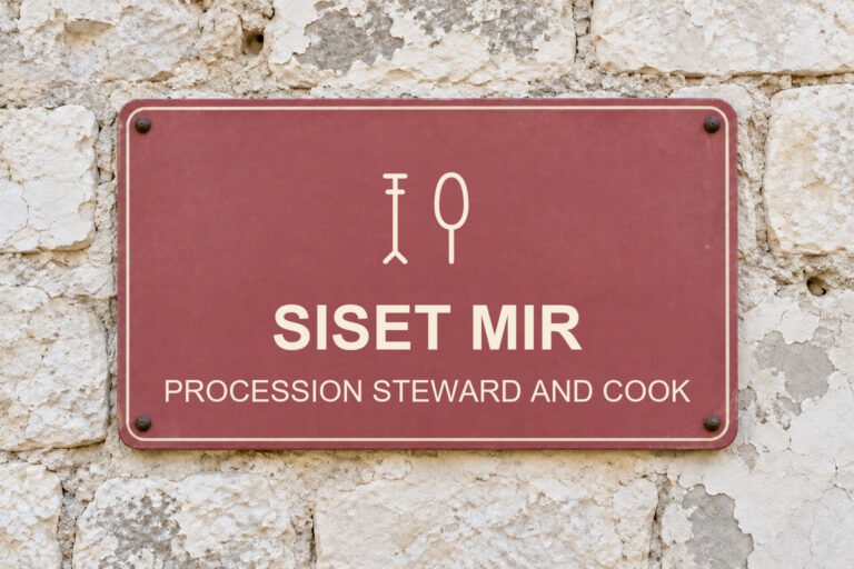 Narcís Mir: A Verges Procession Icon